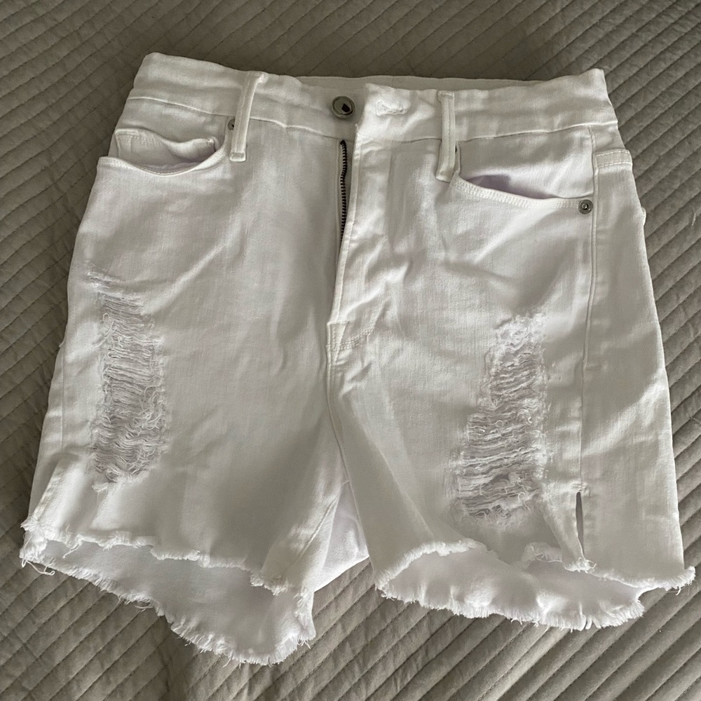 Good American white shorts size 6/28